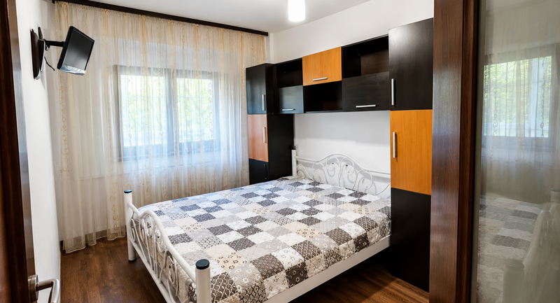 Brancoveanu, gata de mutat, proximitate metrou, bloc solid, 37 de ani
